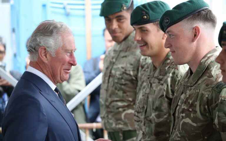 Le roi Charles assume le rôle militaire chéri du prince Harry – un jour après la confirmation de la date de publication des mémoires