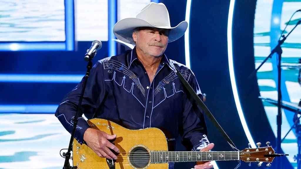 Alan Jackson recevra le prix Willie Nelson pour l'ensemble de ses réalisations aux CMA Awards 2022
