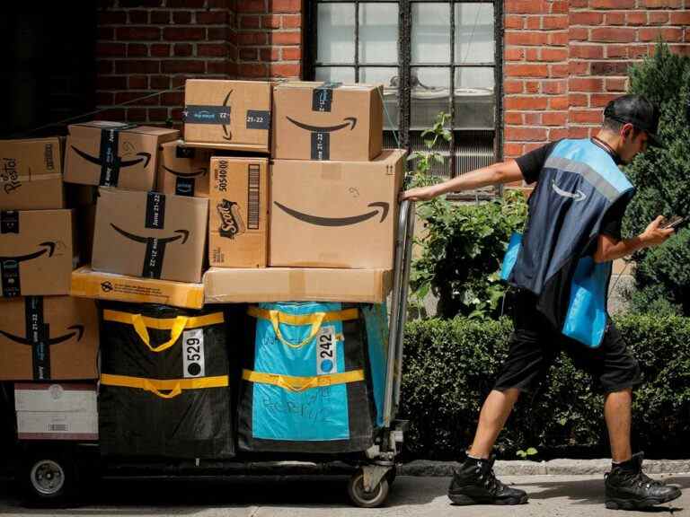 Amazon augmente les salaires horaires aux États-Unis pour un coût de près d’un milliard de dollars par an