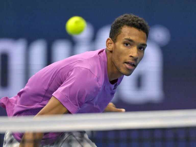 Auger-Aliassime bat Bublik et atteint les demi-finales des Swiss Indoors