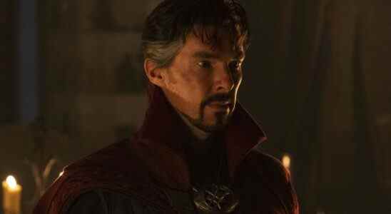 Benedict Cumberbatch discute des 2 scènes de Doctor Strange qu'il a dû écrire et de la suggestion clé qu'il a faite