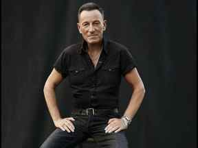 Bruce Springsteen sortira Only the Strong Survive le 11 novembre.