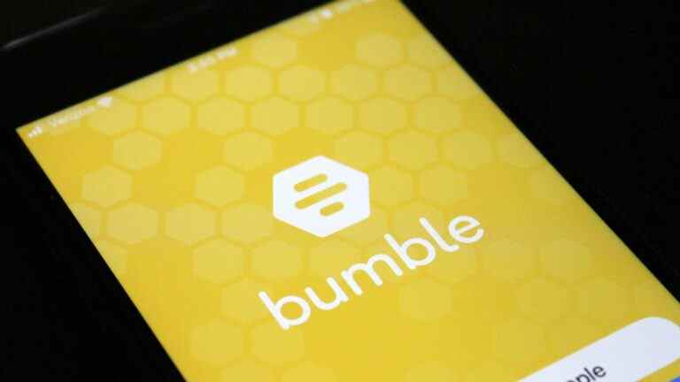 Bumble teste une fonctionnalité de speed-dating où les utilisateurs discutent avant de correspondre