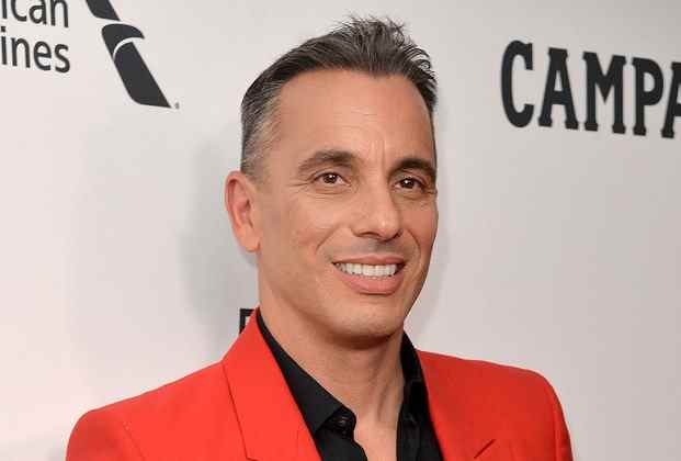 Chuck Lorre prépare une série comique HBO Max avec Sebastian Maniscalco