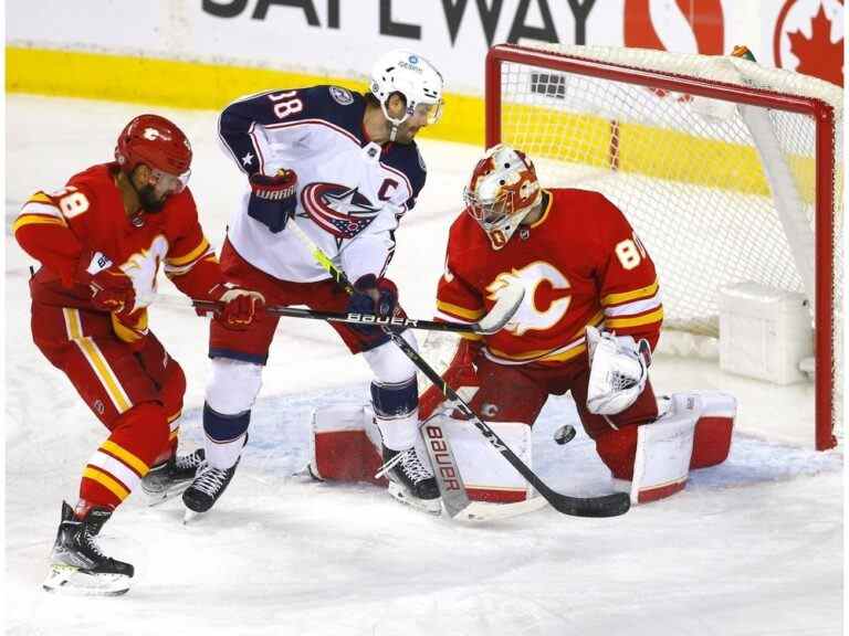 Dan Vladar mérite un départ surprise pour les Flames contre les Oilers