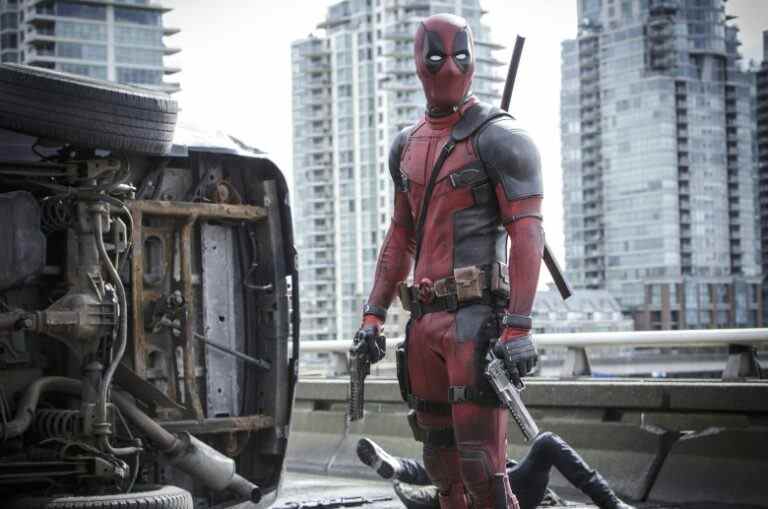 Editorial use only. No book cover usage.Mandatory Credit: Photo by Marvel Enterprises/20th Century Fox/Kobal/Shutterstock (5883731f)Ryan ReynoldsDeadpool - 2016Director: Tim MillerMarvel Enterprises/20th Century FoxUSAScene StillScifi