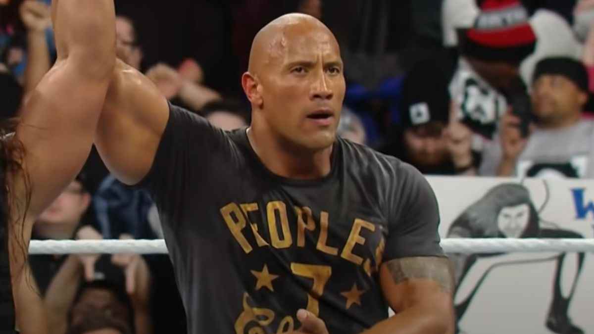 Dwayne Johnson a enfin abordé les rumeurs de son retour de WrestleMania 39 et envoyé un message pas si subtil à Roman Reigns
