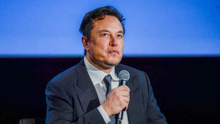 Elon Musk réfute le calendrier de licenciement de Twitter pour affecter la rémunération de fin d’année