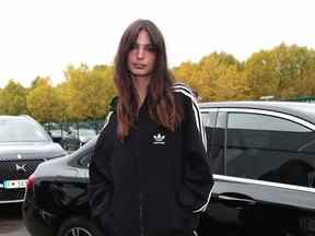 Emily Ratajkowski - Fashion Week de Paris - 2 octobre 2022 - Getty