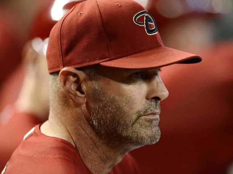 « J’AI JOUÉ AVEC LUI »: la légende de la MLB, Kirk Gibson, arrête les critiques de Barry Bonds