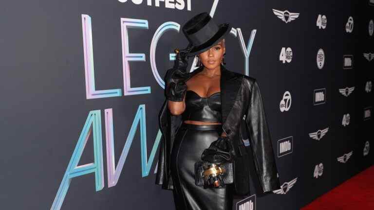 Janelle Monáe honorée en tant que pionnière de la communauté LGBTQ lors de la 40e édition annuelle des Outfest Legacy Awards Les plus populaires doivent être lues Inscrivez-vous aux newsletters Variety Plus de nos marques
	
	
