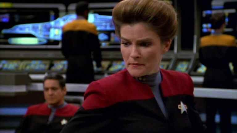 Kate Mulgrew de Star Trek est prête à explorer un avenir en direct pour le capitaine Janeway
