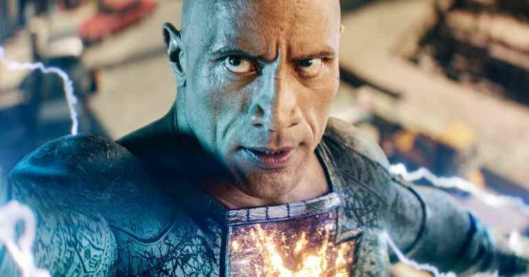 Le camée post-crédits de Black Adam était un combat, dit Dwayne Johnson, mais ça valait le coup
