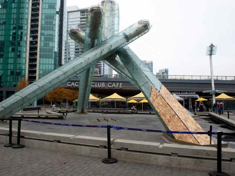 Le chaudron olympique de Vancouver brisé par des vandales pour « droit de se vanter »: la police