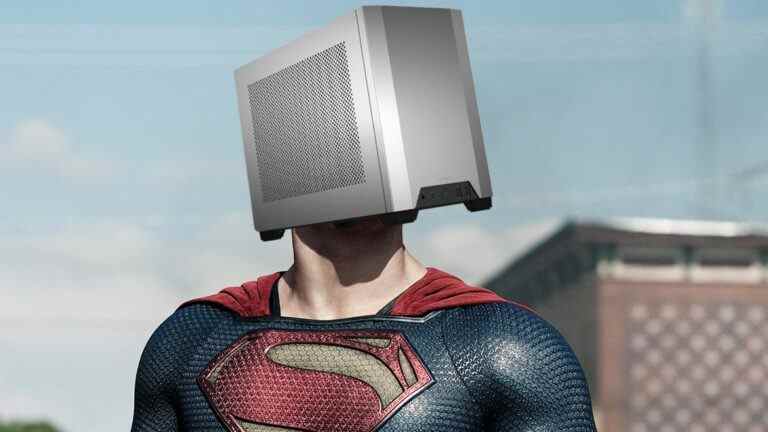 Le plus grand joueur PC au monde est de retour en tant que Superman 
