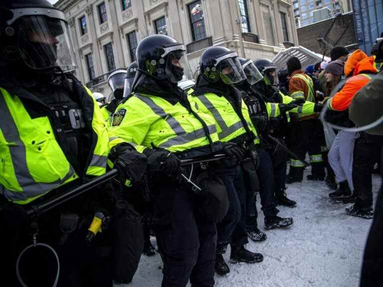 Les politiciens soutenant le « Freedom Convoy » à Ottawa risquaient d’enhardir les organisateurs : Police provinciale de l’Ontario