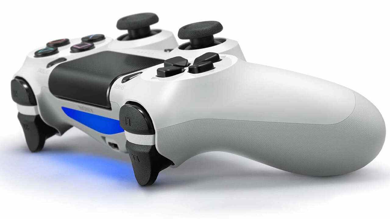 Les tout nouveaux contrôleurs DualShock 4 ne coûtent que 32 $ en ce moment
