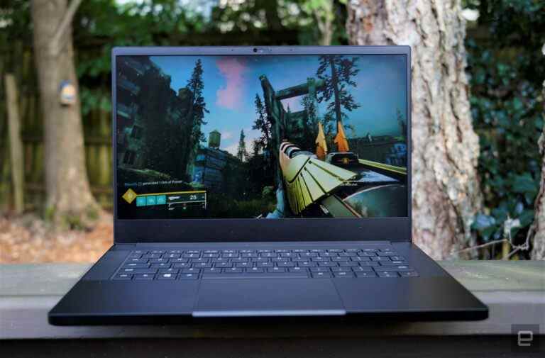 L’ordinateur portable de jeu Razer’s Blade 14 bénéficie d’une réduction de 800 $ pour le premier jour d’octobre d’Amazon