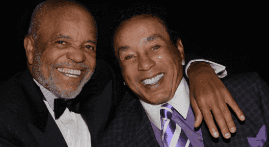 Motown Legends Berry Gordy et Smokey Robinson seront honorés en tant que personnalités MusiCares de l'année pendant la semaine des Grammys Les plus populaires doivent être lus Inscrivez-vous aux newsletters Variety Plus de nos marques