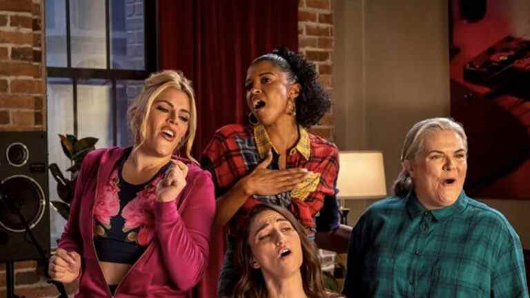 Peacock’s Girls5eva renouvelé pour la saison 3, passe à Netflix à la place