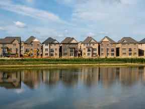 Nouvelles maisons en construction à Brampton, Ont.