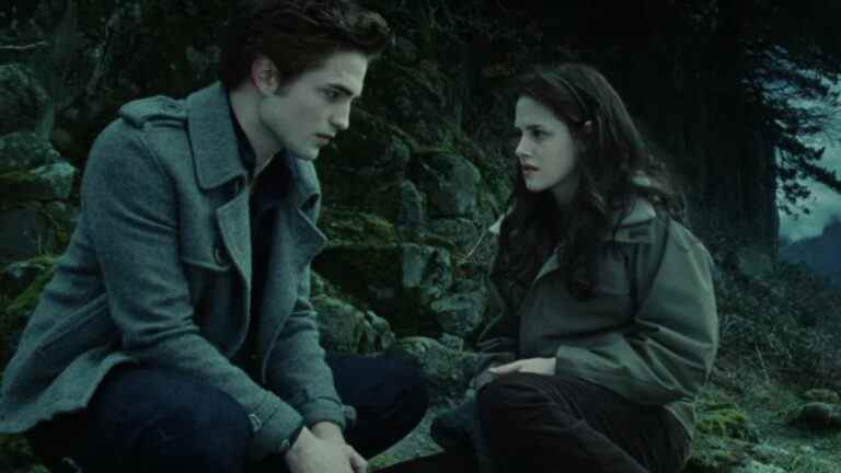 Robert Pattinson and Kristen Stewart as Edward and Bella in Twilight