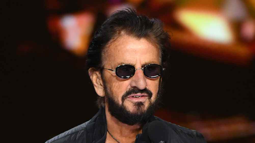 Ringo Starr teste positif pour COVID et annule six dates de tournée Les plus populaires doivent lire Inscrivez-vous aux newsletters Variety Plus de nos marques
	
	
