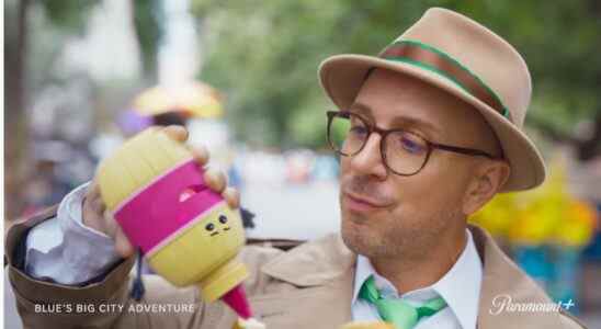 Steve Burns, animateur original de « Blue's Clues », reprend son rôle aux côtés des successeurs dans la première bande-annonce de « Blue's Big City Adventure »