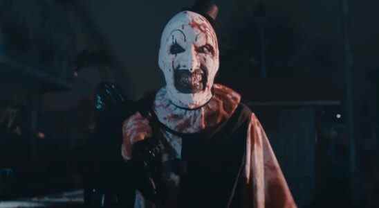 Terrifier 2 a des fans qui vomissent dans les salles de cinéma, le producteur émet un avertissement pour le film d'horreur