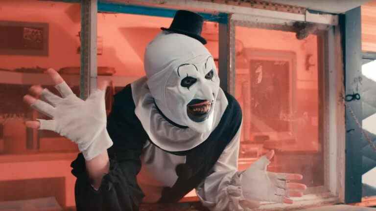  "Terrifier 2" fait vomir et s'évanouir les cinéphiles, mais son réalisateur dit : "Je ne veux pas que les gens se blessent".  C'est surréaliste 'Le plus populaire doit être lu Inscrivez-vous aux newsletters Variété Plus de nos marques
	
	
