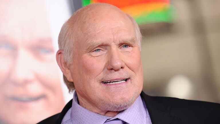 Terry Bradshaw dit qu'il est « sans cancer » après avoir divulgué un traitement pour les diagnostics liés à la vessie et à la peau
