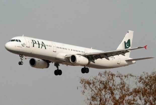 Une hôtesse de l’air de Pakistan Airlines portée disparue après l’atterrissage de Pearson