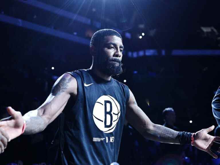 Scott Stinson : Kyrie Irving est de retour au basket pour les Brooklyn Nets.  Mais quelle est la prochaine étape ?