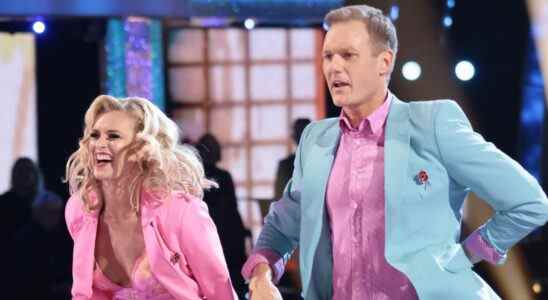 Dan Walker de Strictly retrouve sa partenaire Nadiya Bychkova pour reprendre l'entraînement