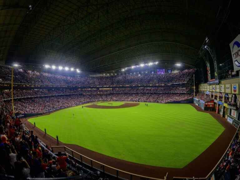 Les World Series ont plu, Astros-Phils jouera le match 3 mardi