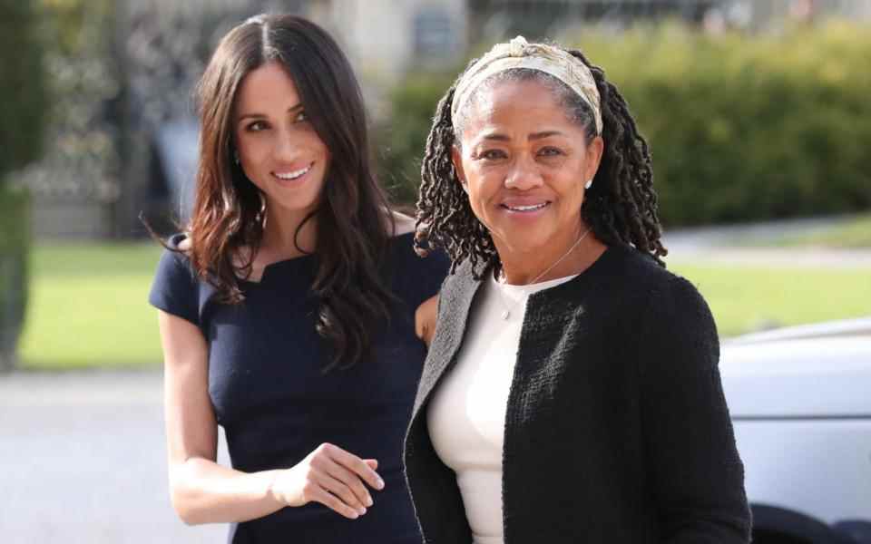 La duchesse de Sussex a fait l'éloge de la façon dont sa mère, Doria Ragland, a « tellement jonglé » en tant que parent – ​​Steve Parsons/PA