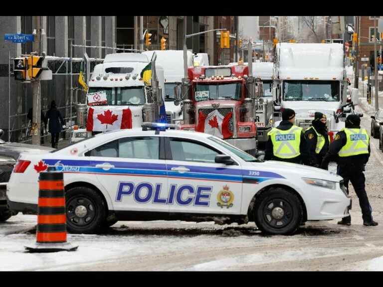 L’absence de «plan cohérent» de la police d’Ottawa a rendu la GRC et l’OPP «réticentes» à les aider à protester: Bill Blair