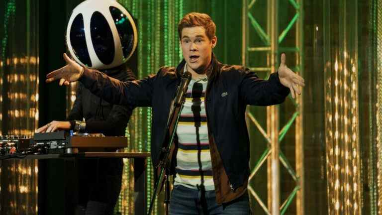 La star de "Pitch Perfect" Adam Devine revient pour "Bumper in Berlin" dans la première bande-annonce (VIDEO)
