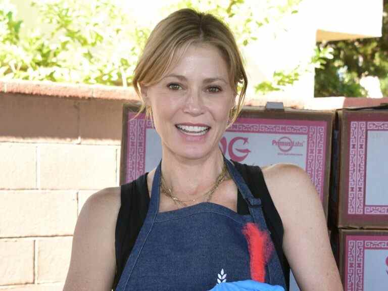 Julie Bowen est tombée amoureuse d’une femme gay qui ne l’aimait pas « de cette façon »