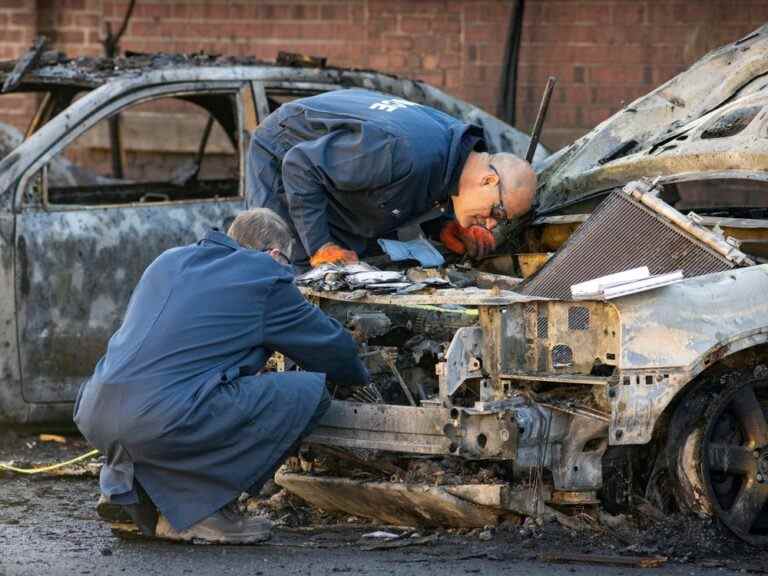 Un parking incendié, ajoutant au décompte des cas d’incendie criminel dans la région de Montréal