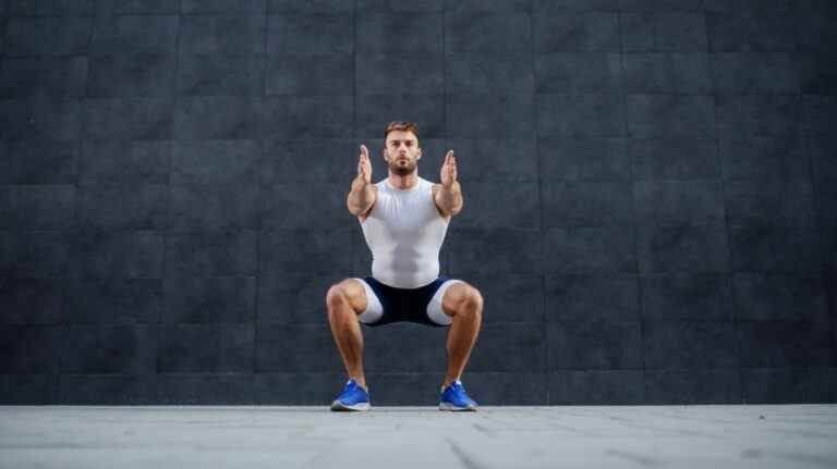 J’ai fait 50 squats de sumo tous les jours pendant une semaine – voici ce qui s’est passé