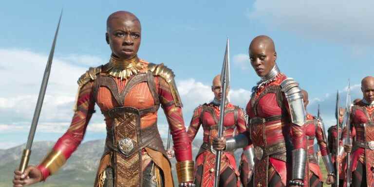 Florence Kasumba de Black Panther explique l'importance de la représentation queer noire

