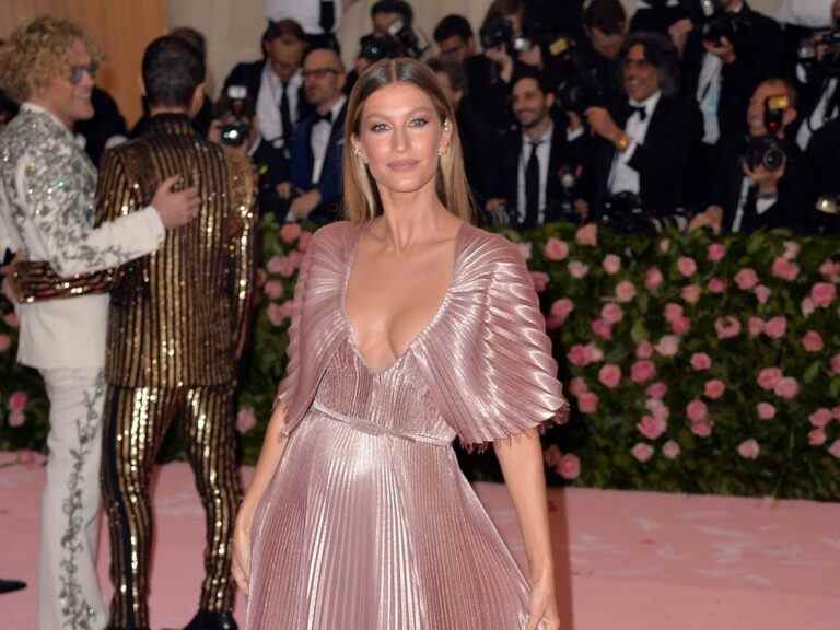 Gisele Bundchen achète un manoir à Miami en face de Tom Brady : Rapport