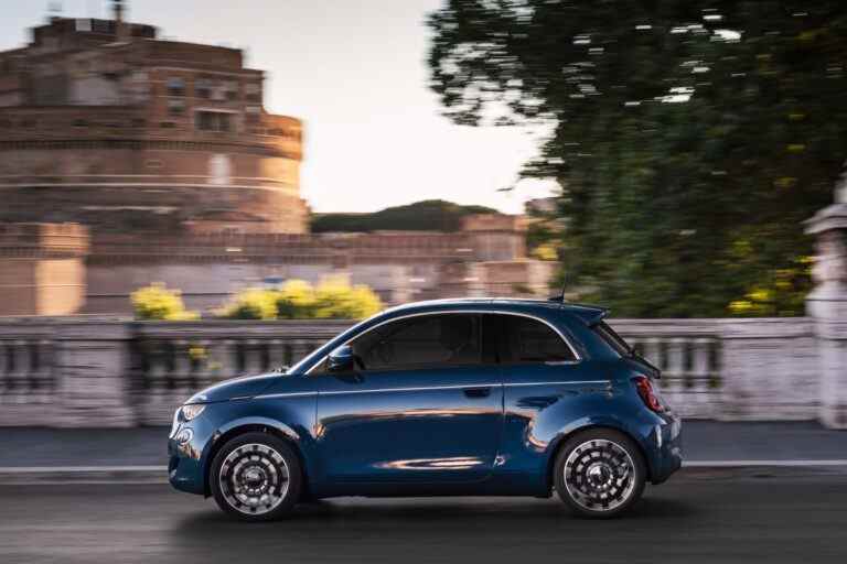 Stellantis apportera sa nouvelle Fiat 500e tout électrique en Amérique du Nord au début de 2024