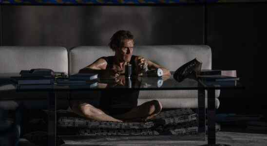 Willem Dafoe devient fou piégé dans un penthouse