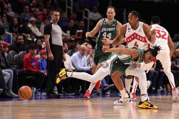 Les Raptors en désavantage numérique survivent aux courageux Pistons de Casey