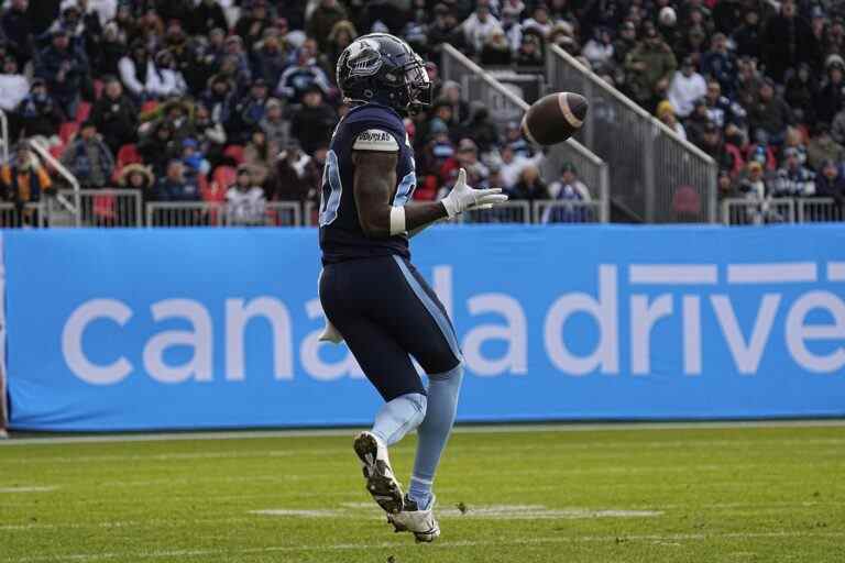 Argos espère avoir déballé un « porte-bonheur » chez le père de DaVaris Daniels, Phillip