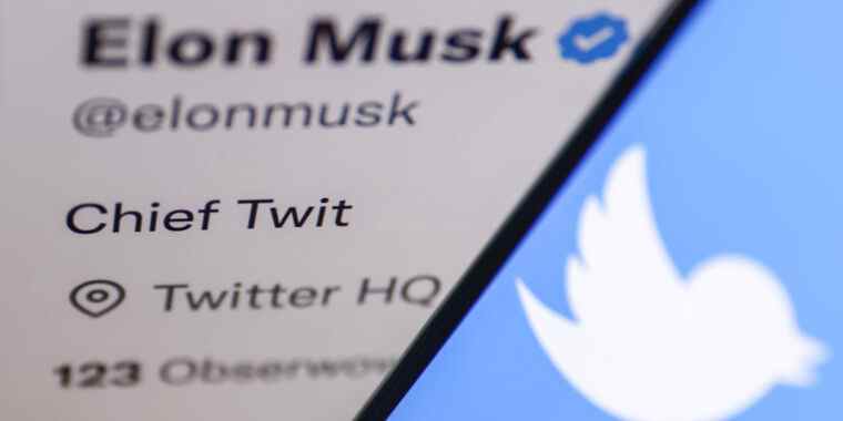 Le chaos de Twitter, les réductions de personnel obligent les annonceurs à renflouer la plate-forme