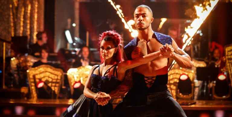 La star de Strictly Come Dancing, Tyler West, révèle le rituel d'avant-spectacle avec Dianne Buswell

