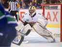 Les Panthers de la Floride Roberto Luongo dans le but contre les Canucks de Vancouver lors d'une action de hockey de la LNH au Rogers Arena de Vancouver, en Colombie-Britannique, le 13 janvier 2019. 